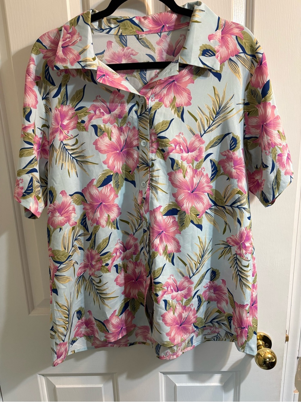 Floral Button-Front Women’s Top in Pink Floral